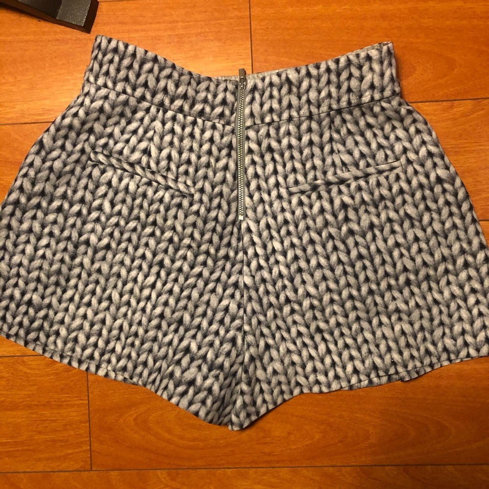 Patterned skort - Picture 2 of 4